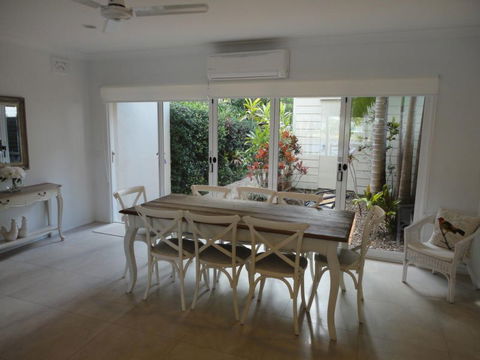 Noosa Entrance Waterfront Resort - Accommodation Mt Buller 0