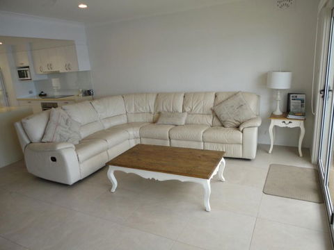 Noosa Entrance Waterfront Resort - Accommodation Mt Buller 14