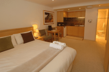 Breathtaker All Suite Hotel & Spa - Accommodation Mt Buller 4