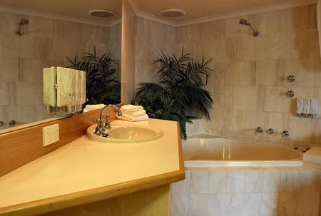 The Esplanade Motor Inn - Accommodation Mt Buller 3