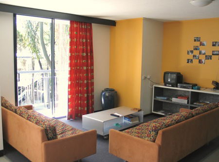International House Brisbane - Accommodation Mt Buller 0