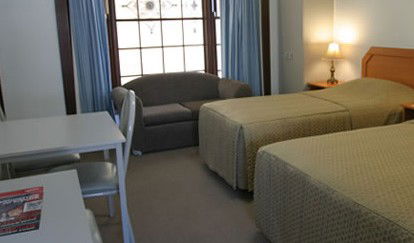 Colonial Lodge Motor Inn - Accommodation Mt Buller 1