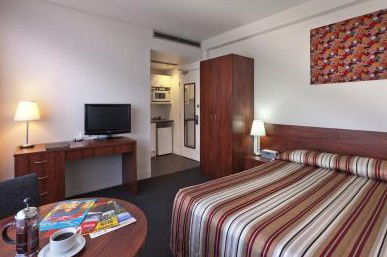 Macleay Serviced Apartment Hotel - Accommodation Mt Buller 1