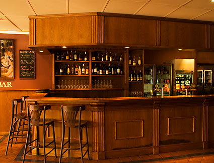 Denmark Hotel & River Rooms Motel - Accommodation Mt Buller 1