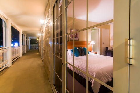 White Lace Motor Inn - Accommodation Mt Buller 3