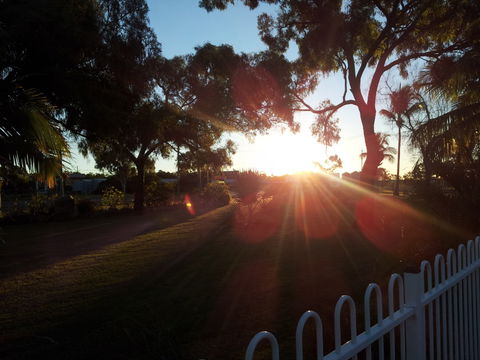 Bowen Arrow Motel - Accommodation Mt Buller 1