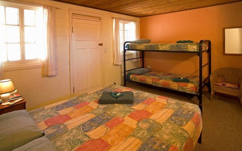 Glen Helen Resort - Accommodation Mt Buller 4