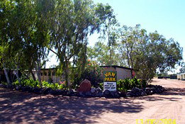 Threeways Roadhouse Tourist Park - Accommodation Mt Buller 0