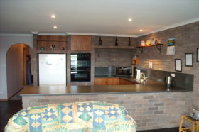 Three Hut Point Waterfront Accommodation - Accommodation Mt Buller 0