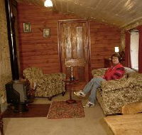 Colonial Cottages of Ross - Historic Hudson Cottage - Accommodation Mt Buller