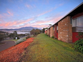 Montagu Bay TAS Accommodation Mt buller