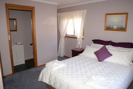 Three Hut Point Waterfront Accommodation - Accommodation Mt Buller 1