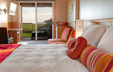 Old Cable Station Colonial Retreat - Accommodation Mt Buller 3