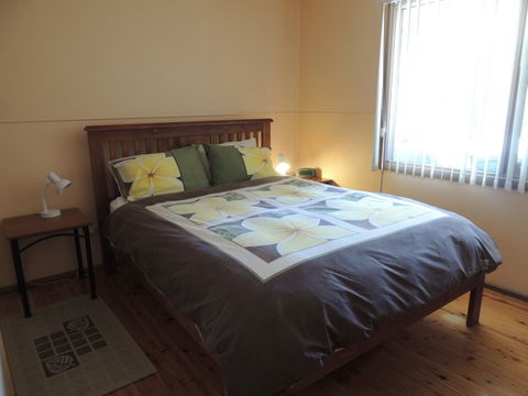 A Paradise Bungalow Waterfront - Accommodation Mt Buller 2