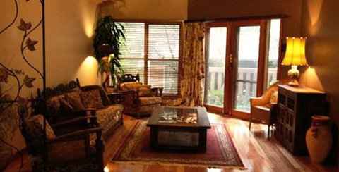 Old England Accommodation - Accommodation Mt Buller 3