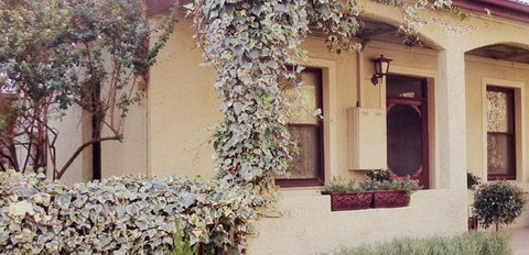 Old England Accommodation - Accommodation Mt Buller 5