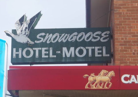 Snowgoose Hotel Motel - Accommodation Mt Buller 2