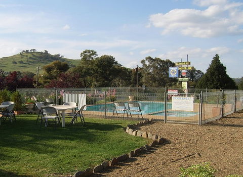 Garden Motor Inn - Accommodation Mt Buller 3