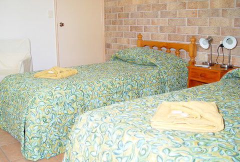 R & R @ Woodgate Beach - Accommodation Mt Buller 3