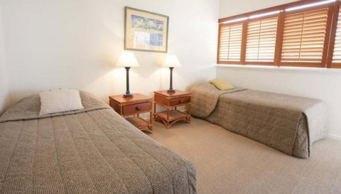 Whalewatch Ocean Beach Resort - Accommodation Mt Buller 1