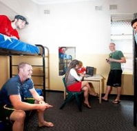 Maze Backpackers And Cb Hotel - Accommodation Mt Buller