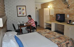 Castle Motor Lodge - Accommodation Mt Buller 1
