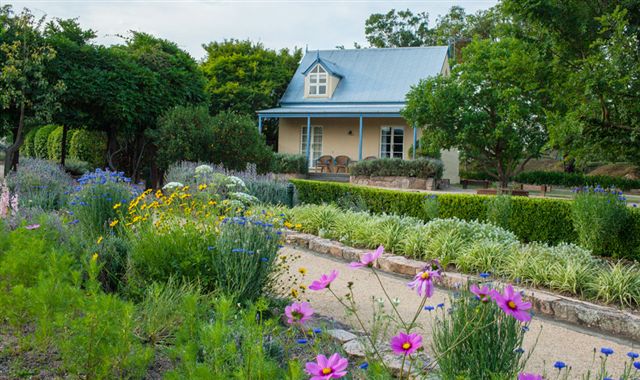 Ballandean QLD Accommodation Mt Buller