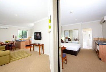 Pokolbin Hills Chateau Resort - Accommodation Mt Buller 2