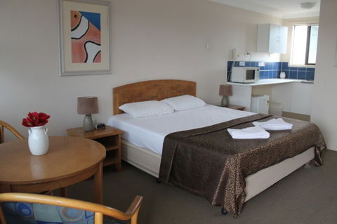 A' Montego Mermaid Beach Motel - Accommodation Mt Buller 1