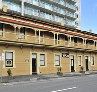 Hotel Tivoli - Accommodation Mt Buller