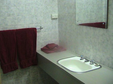 Cobden Roadhouse Motel - Accommodation Mt Buller 1