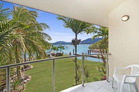 Hinchinbrook Marine Cove Motel - Accommodation Mt Buller 1