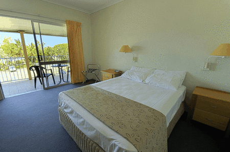 Club Crocodile, Airlie Beach - Accommodation Mt Buller 3
