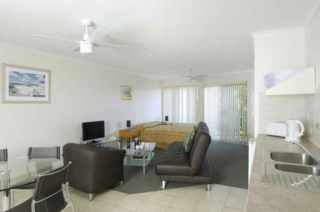 Beachcomber Resort - Accommodation Mt Buller 4