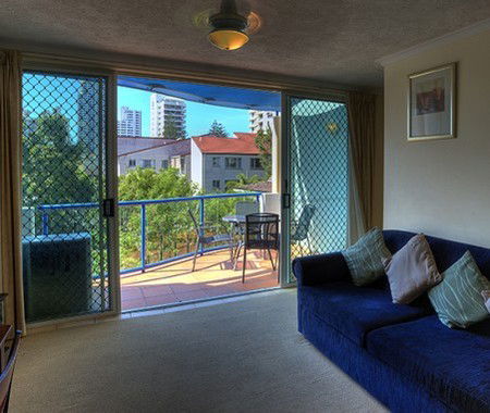 Surfers Beach Resort One - Accommodation Mt Buller 2