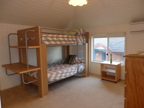 CENTREPOINT UNITS - HEIDELBERG - Accommodation Mt Buller 3