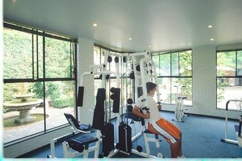 Best Western Plus The Tudor-Box Hill - Accommodation Mt Buller 10