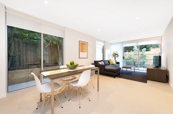 Best Western Plus The Tudor-Box Hill - Accommodation Mt Buller 11