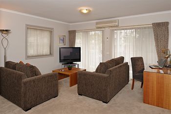 Ringwood Royale - Accommodation Mt Buller 2