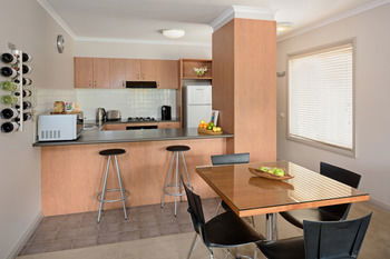 Ringwood Royale - Accommodation Mt Buller 16