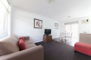 Easystay Apartments Raglan Street - Accommodation Mt Buller 5
