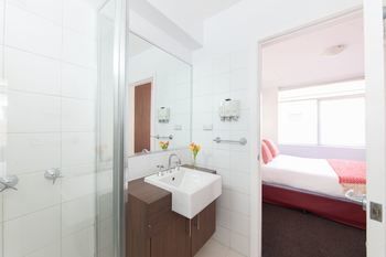 Easystay Apartments Raglan Street - Accommodation Mt Buller 7
