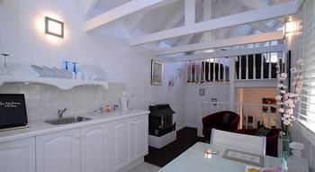 Annie Roe's Luxury Bed & Breakfast - Accommodation Mt Buller 24