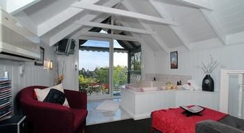 Annie Roe's Luxury Bed & Breakfast - Accommodation Mt Buller 26