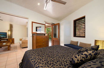 L'Auberge Noosa - Accommodation Mt Buller 3