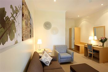 Pokolbin Village - Accommodation Mt Buller 5