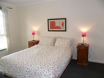 Australian Home Away @ Box Hill 32 - Accommodation Mt Buller 4