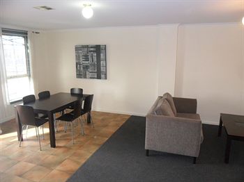 Australian Home Away @ Box Hill 32 - Accommodation Mt Buller 10
