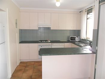Australian Home Away @ Box Hill 32 - Accommodation Mt Buller 11