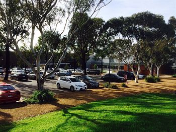 Australian Home Away @ Box Hill 32 - Accommodation Mt Buller 13